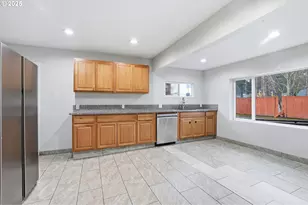 3524 SE 119th Ave, Portland, OR 97266 - Photo 7