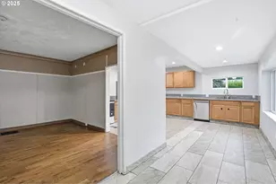 3524 SE 119th Ave, Portland, OR 97266 - Photo 3