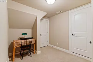 12320 NW Sargent Ln, Portland, OR 97231 - Photo 37