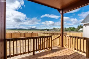 510 SW 6th St, Metolius, OR 97741 - Photo 17