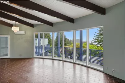 1010 Hemlock Ave, Coos Bay, OR 97420 - Photo 11