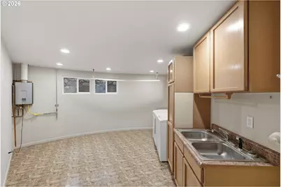 1010 Hemlock Ave, Coos Bay, OR 97420 - Photo 31