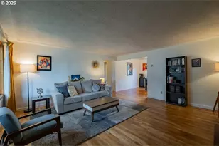 4472 Coloma Dr SE, Salem, OR 97302 - Photo 3