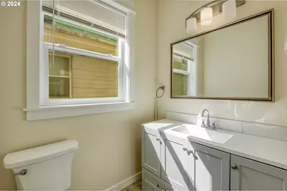 428 SE 30th Pl, Portland, OR 97214 - Photo 17