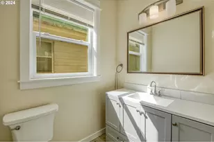 428 SE 30th Pl, Portland, OR 97214 - Photo 17