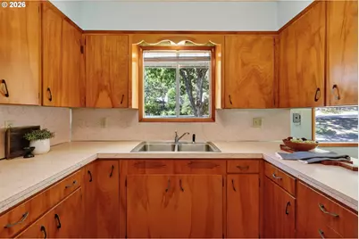 2605 W 13th St, The Dalles, OR 97058 - Photo 23