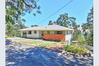 2605 W 13th St, The Dalles, OR 97058 - Photo 1