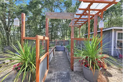 87167 Dukhobar Rd, Eugene, OR 97402 - Photo 41