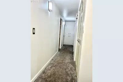 1745 T St, Springfield, OR 97477 - Photo 5