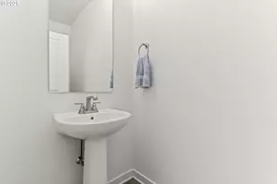 248 NW Liberty Ln, Estacada, OR 97023 - Photo 11