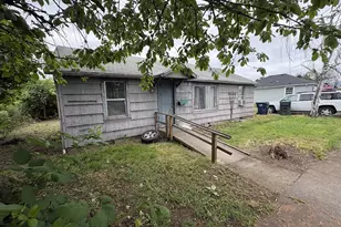 394 S 37th St, Springfield, OR 97478 - Photo 1