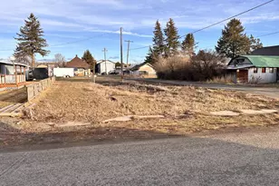 Robert, Enterprise, OR 97828 - Photo 1