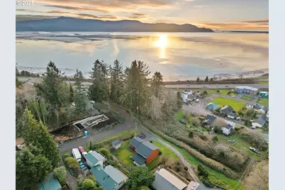 9215 6th St, Bay City, OR 97107 - Photo 37