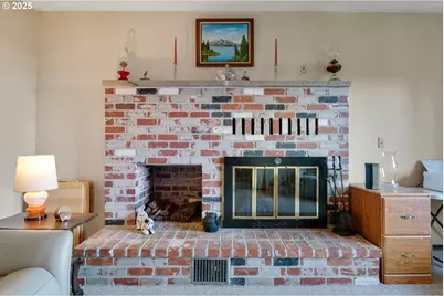 9215 6th St, Bay City, OR 97107 - Photo 11