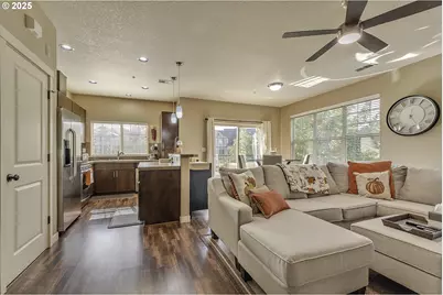 7959 NE Rockne Way, Hillsboro, OR 97006 - Photo 3