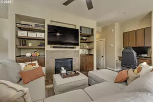 7959 NE Rockne Way, Hillsboro, OR 97006 - Photo 5