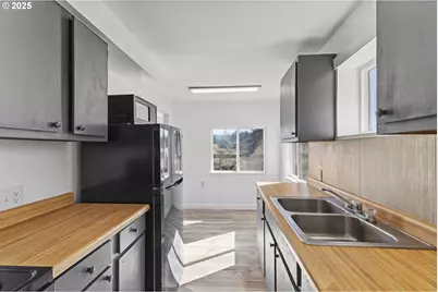 62780 Flagstaff Rd, Coos Bay, OR 97420 - Photo 15