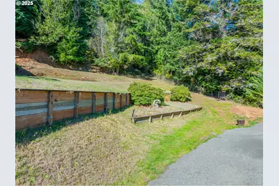 62780 Flagstaff Rd, Coos Bay, OR 97420 - Photo 43