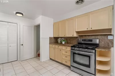 5618 NE 37th Ave, Portland, OR 97211 - Photo 7