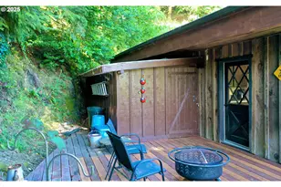 28656 Brooks Rd, Gold Beach, OR 97444 - Photo 37