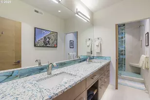 3939 N Marine Dr, Portland, OR 97217 - Photo 41