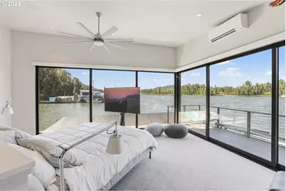 3939 N Marine Dr #12, Portland, OR 97217 - Photo 35