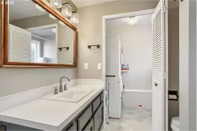 2705 SE Hicklin Ct, Troutdale, OR 97060 - Photo 21