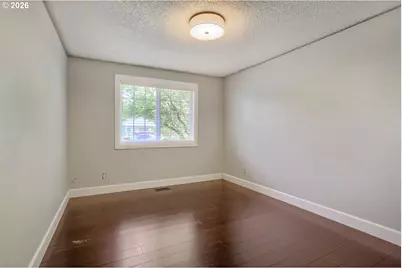 2705 SE Hicklin Ct, Troutdale, OR 97060 - Photo 17