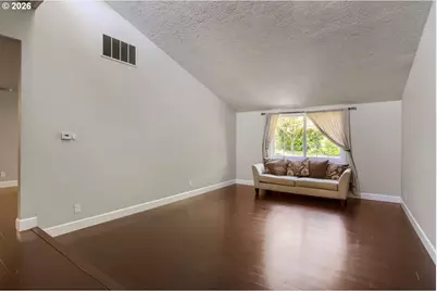 2705 SE Hicklin Ct, Troutdale, OR 97060 - Photo 5