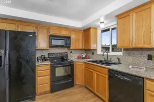 14011 NE 85th St, Vancouver, WA 98682 - Photo 9