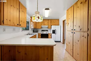 26200 SW Regia Dr, Sheridan, OR 97378 - Photo 15