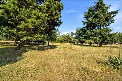 26200 SW Regia Dr, Sheridan, OR 97378 - Photo 11