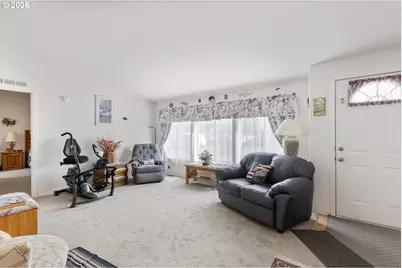 110 Kiss Ct, Roseburg, OR 97471 - Photo 5