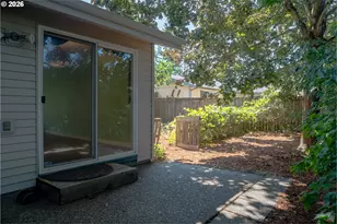 2063 NE 9th Pl, Hillsboro, OR 97124 - Photo 31