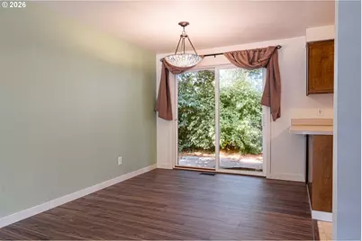 2063 NE 9th Pl, Hillsboro, OR 97124 - Photo 11