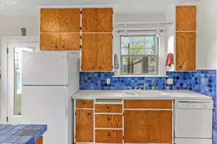 916 Kelly Ave, The Dalles, OR 97058 - Photo 11