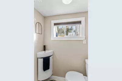 2183 NE 3rd Ave, Camas, WA 98607 - Photo 13