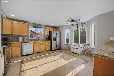 620 SE 11th Cir, Troutdale, OR 97060 - Photo 7