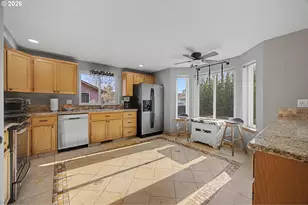 620 SE 11th Cir, Troutdale, OR 97060 - Photo 7