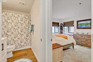 1010 NW Naito Pkwy, Portland, OR 97209 - Photo 11