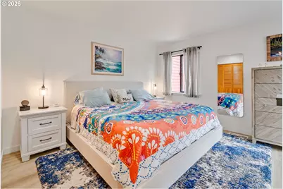 1010 NW Naito Pkwy, Portland, OR 97209 - Photo 9