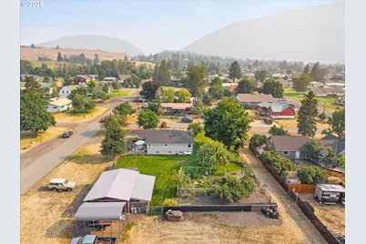 507 S East St, Joseph, OR 97846 - Photo 5
