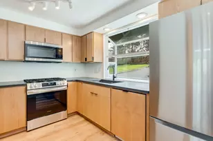 11990 SW Corby Dr, Portland, OR 97225 - Photo 5