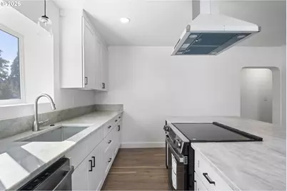 572 Holmes Ln, Oregon City, OR 97045 - Photo 15
