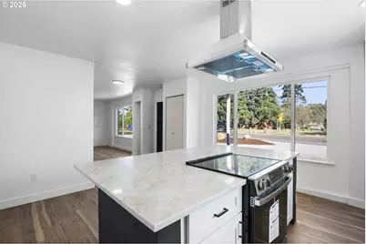 572 Holmes Ln, Oregon City, OR 97045 - Photo 13