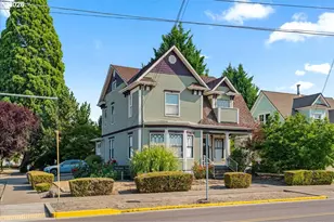 707 NE 5th St, McMinnville, OR 97128 - Photo 3