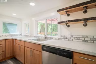 1120 SW Broadway Dr, Portland, OR 97201 - Photo 11