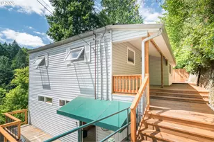 1120 SW Broadway Dr, Portland, OR 97201 - Photo 3