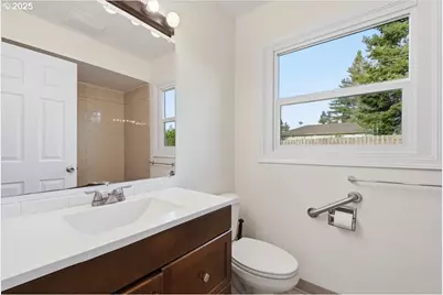 706 NW 85th St, Vancouver, WA 98665 - Photo 25