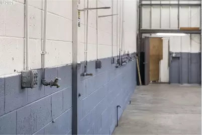 17627 SE McLoughlin Blvd, Milwaukie, OR 97267 - Photo 15